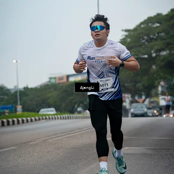 Runner Photo 8963687