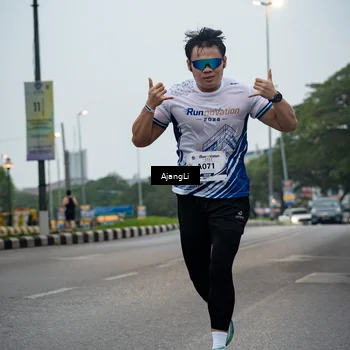 Runner Photo 8963721
