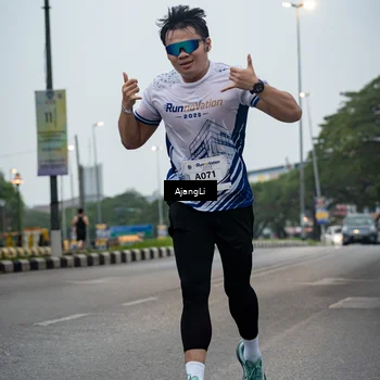 Runner Photo 8963724