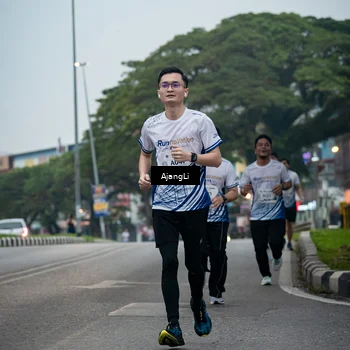 Runner Photo 8963867