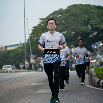 Runner Photo 8963873