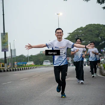 Runner Photo 8963910