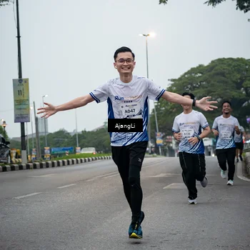 Runner Photo 8963921