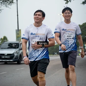 Runner Photo 8964000