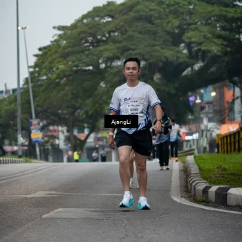 Runner Photo 8964040