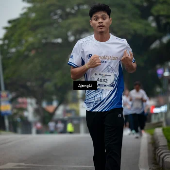 Runner Photo 8964246