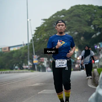 Runner Photo 8964295