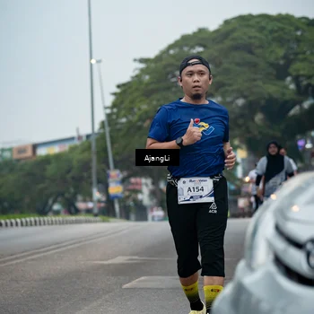 Runner Photo 8964387