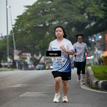 Runner Photo 8964492