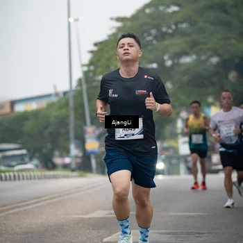 Runner Photo 8964660