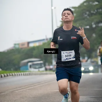 Runner Photo 8964672