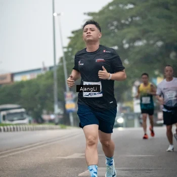 Runner Photo 8964685
