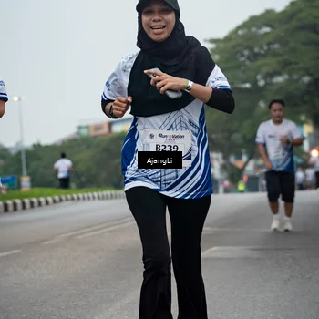 Runner Photo 8969642