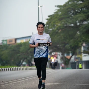 Runner Photo 8969715