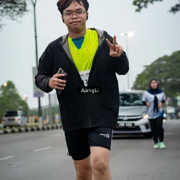 Runner Photo 8970011
