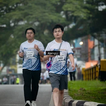 Runner Photo 8970273