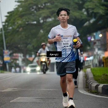 Runner Photo 8970499