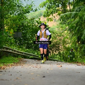 Runner Photo 8972821