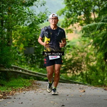 Runner Photo 8972843