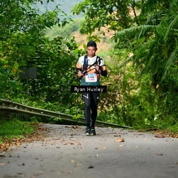 Runner Photo 8972853