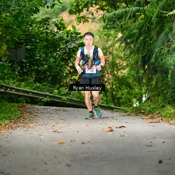 Runner Photo 8972957