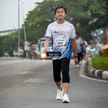 Runner Photo 8973557