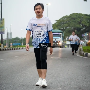 Runner Photo 8973560