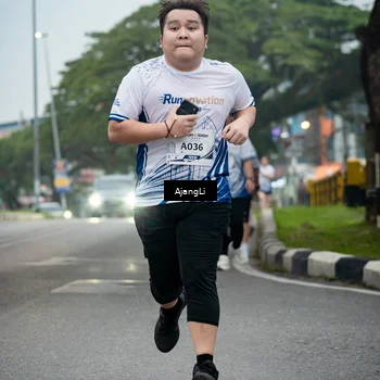 Runner Photo 8973571
