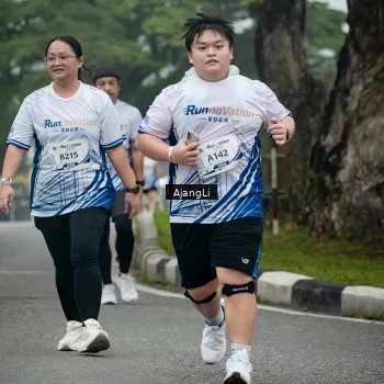 Runner Photo 8973575