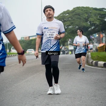Runner Photo 8973578