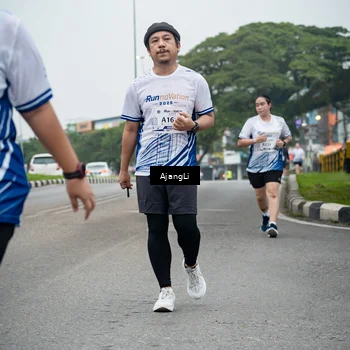 Runner Photo 8973581