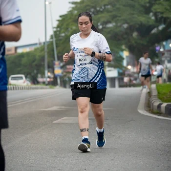 Runner Photo 8973595