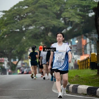Runner Photo 8973602