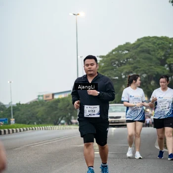 Runner Photo 8973627