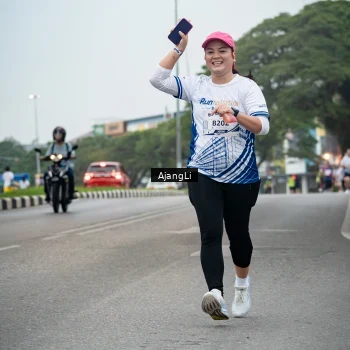 Runner Photo 8973657