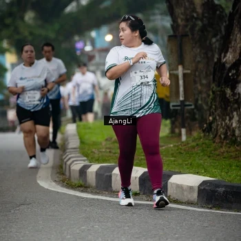 Runner Photo 8973678