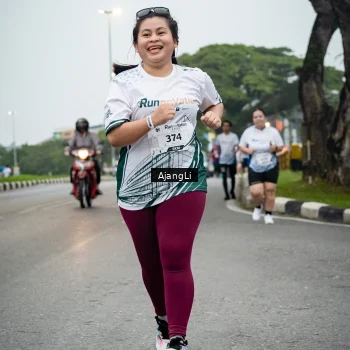 Runner Photo 8973684