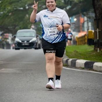 Runner Photo 8973694