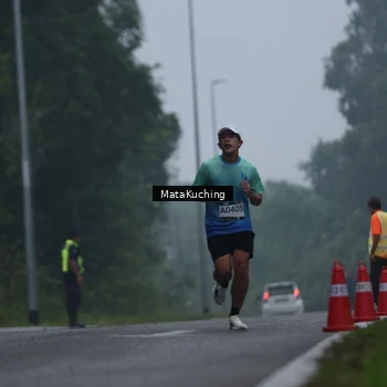 Runner Photo 8973702