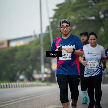 Runner Photo 8973723