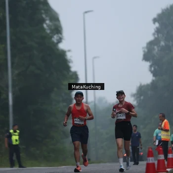 Runner Photo 8973755