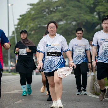 Runner Photo 8973759