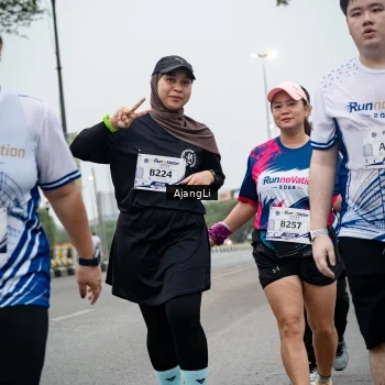 Runner Photo 8973771