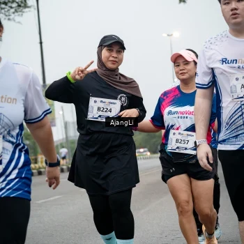 Runner Photo 8973775