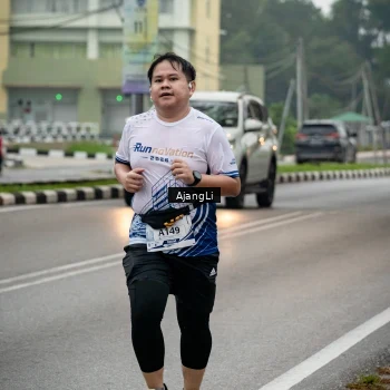 Runner Photo 8973806