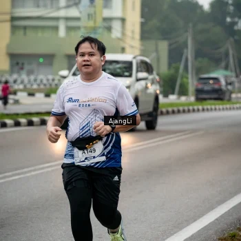 Runner Photo 8973807