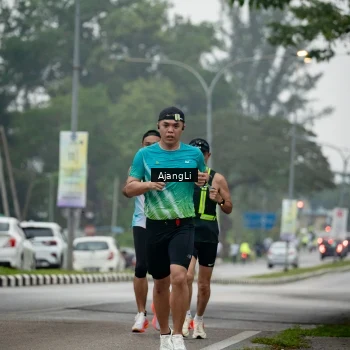 Runner Photo 8973816
