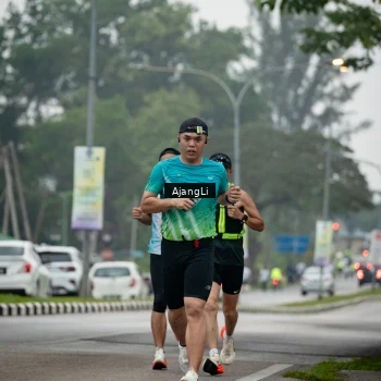 Runner Photo 8973817