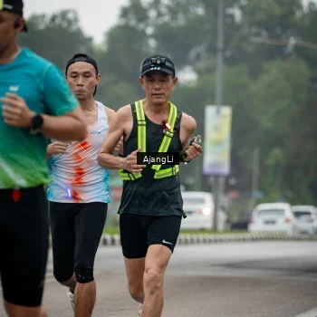 Runner Photo 8973819