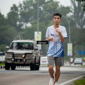 Runner Photo 8973823